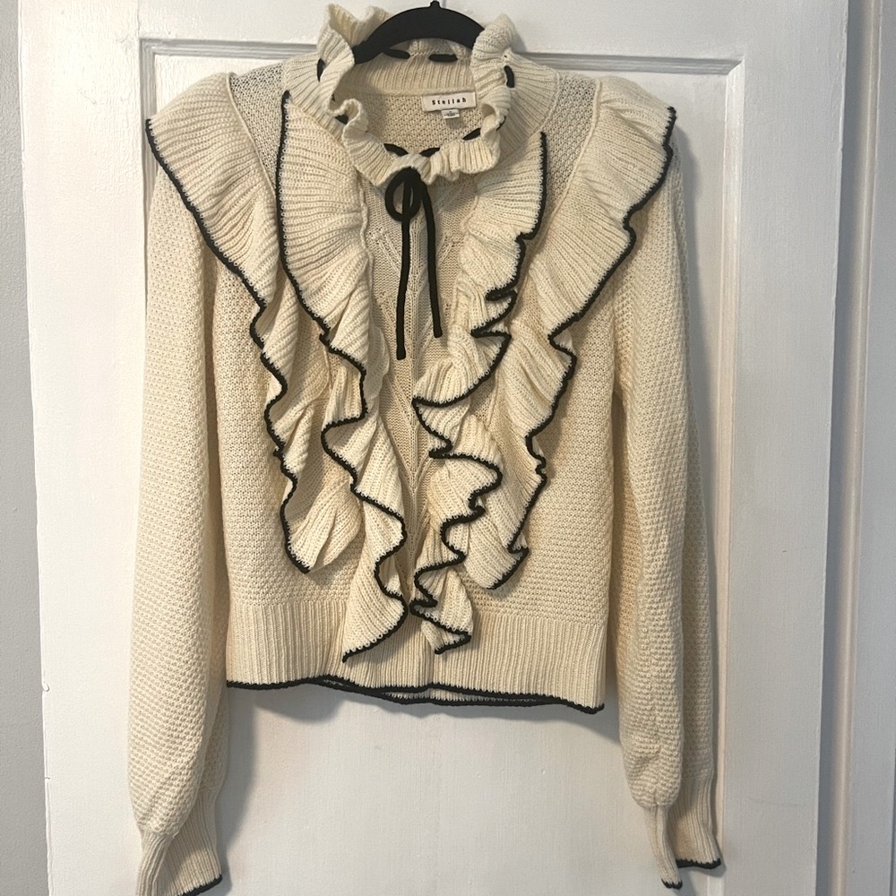 NWOT STELLAH's Tipping knit sweater, Size Small, New Without Tags